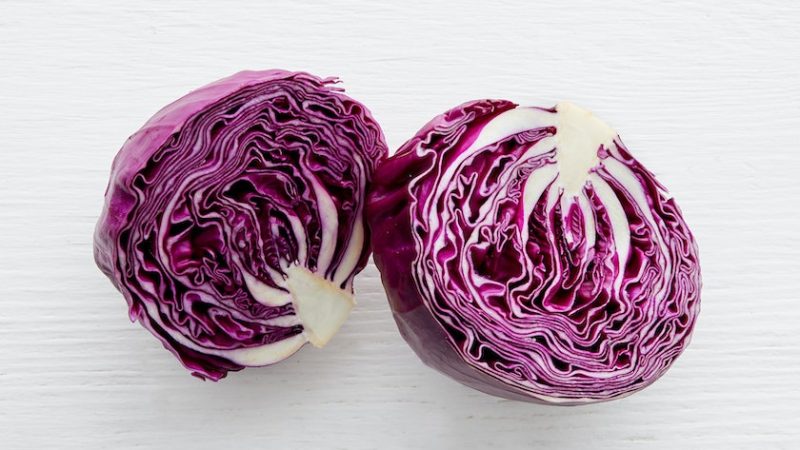 Red cabbage benefits